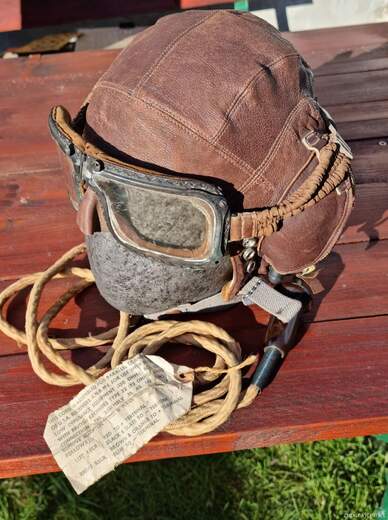 RAF FIGHTER PILOT LEATHER HELMET & GOGGLES